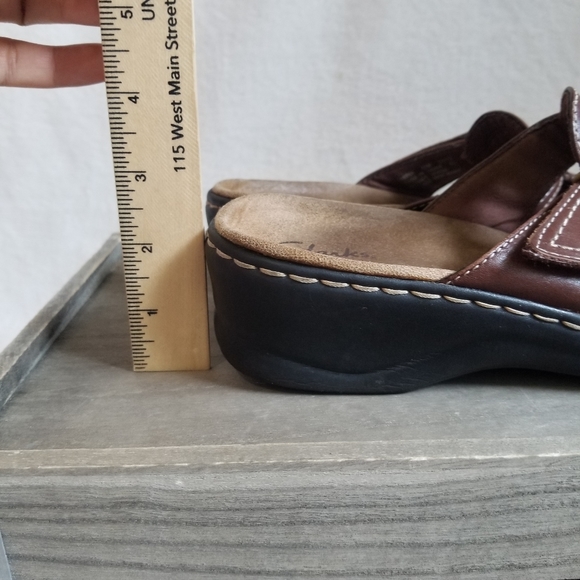 Clarks Bendables Brown Leather 8.5 Open Toe Comfort Slide Wedge Sandals - Picture 7 of 12